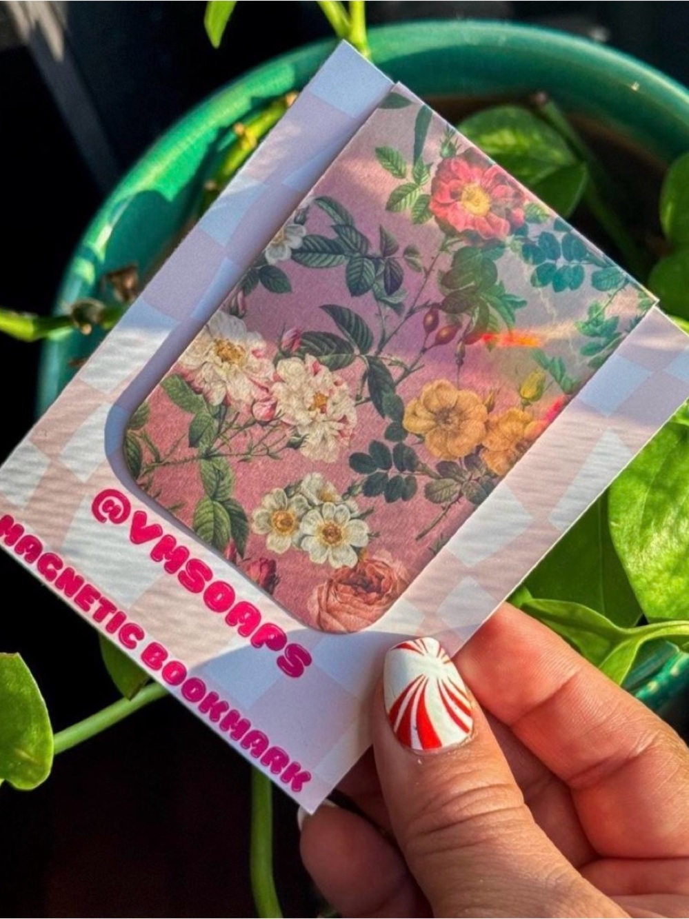Floral Magnetic Bookmark - Pink Floral Design